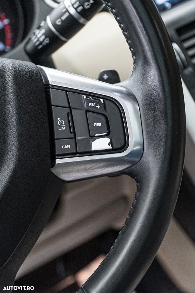 Land Rover Discovery Sport 2.0 l TD4 HSE Aut. - 31