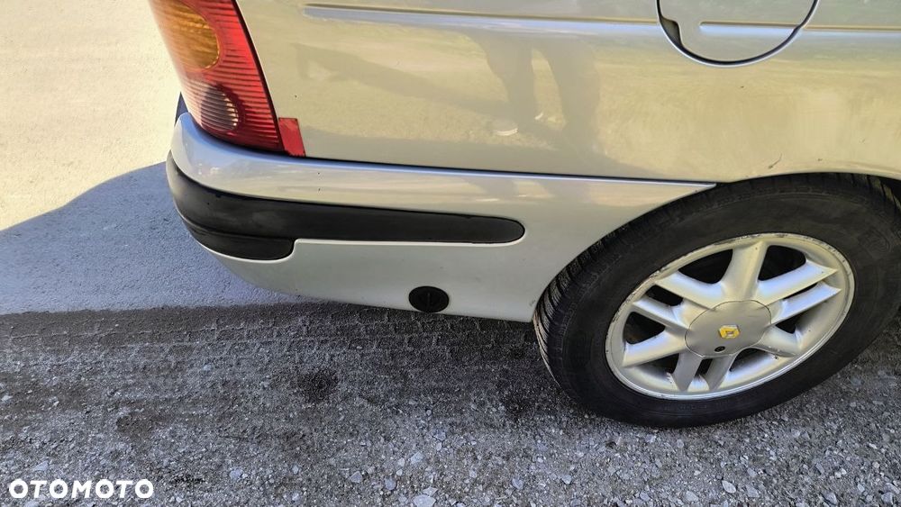 Renault Megane 1.4 RT 16V - 7