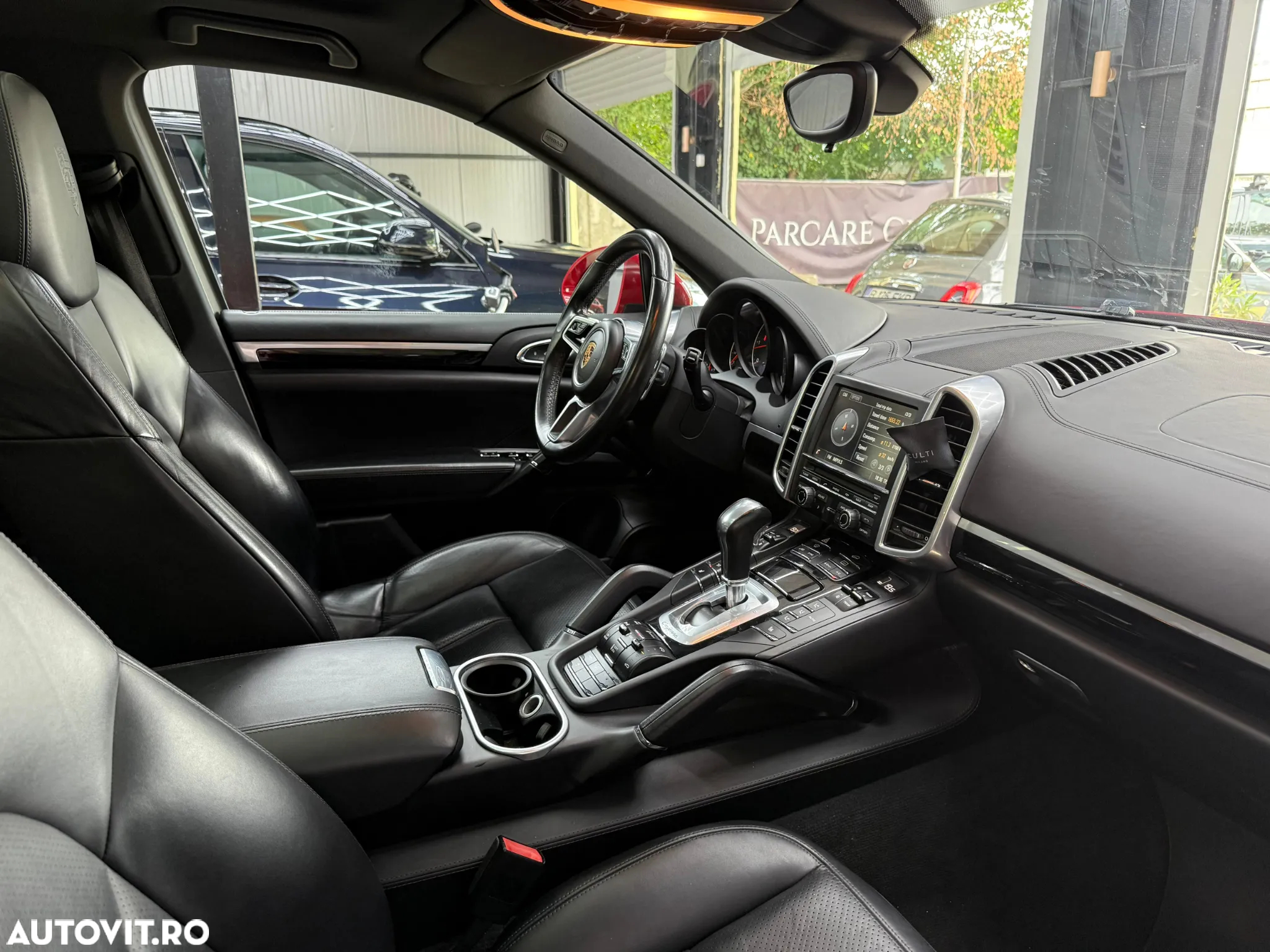 Porsche Cayenne 3.0 L - 33