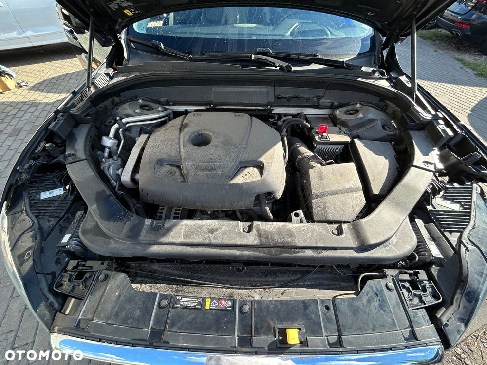Volvo XC 60 T5 AWD Geartronic Momentum - 33