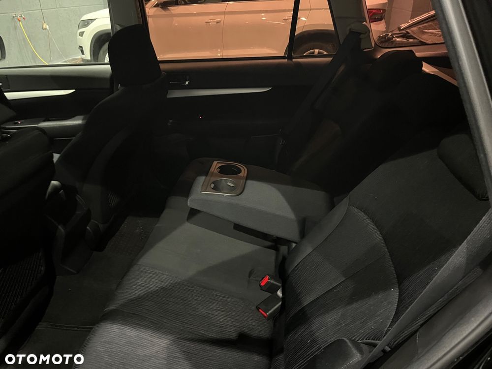 Subaru Legacy Kombi 2.0D Sport - 18