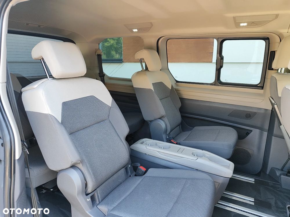 Volkswagen Multivan - 18