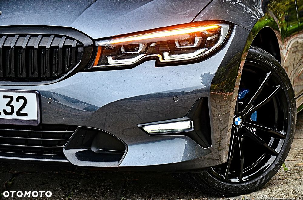 BMW Seria 3 320i GPF Sport Line Shadow - 13