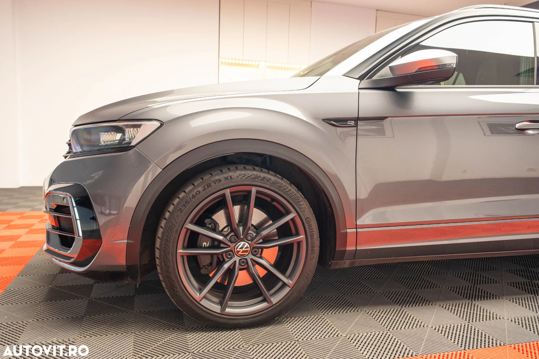 Volkswagen T-ROC 2.0 TSI 4Mot DSG - 6