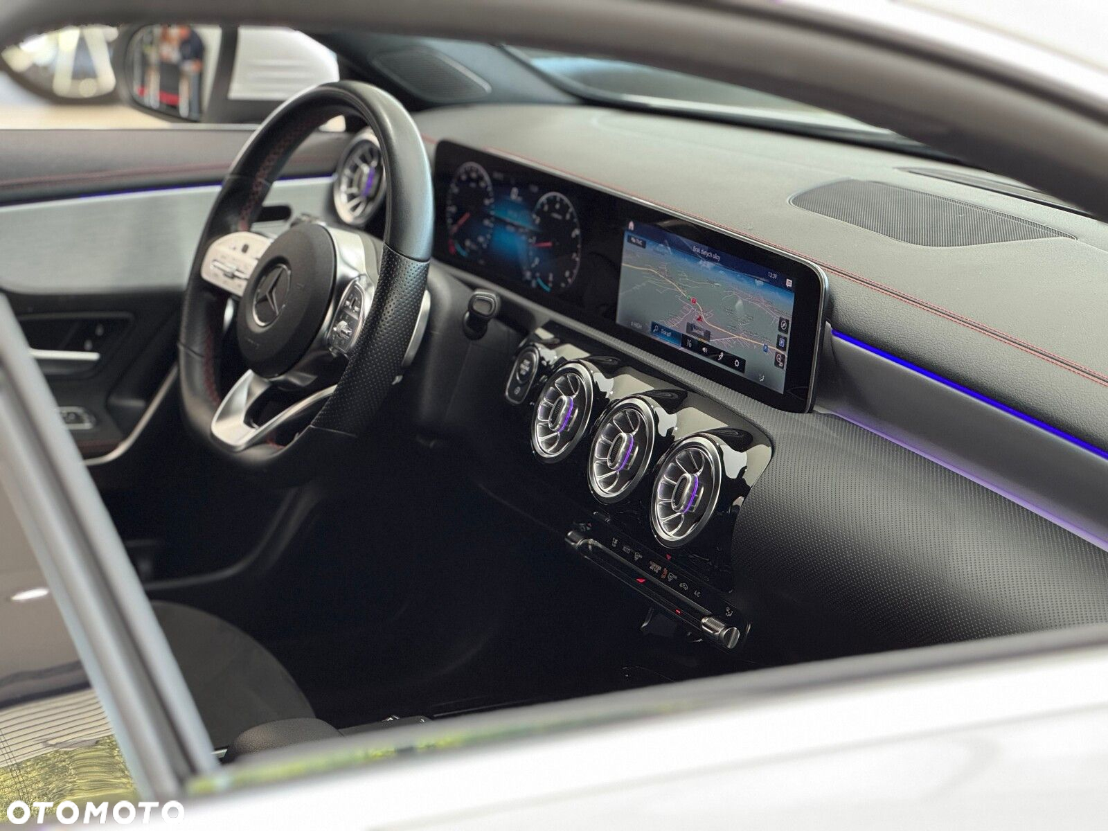 Mercedes-Benz CLA - 37