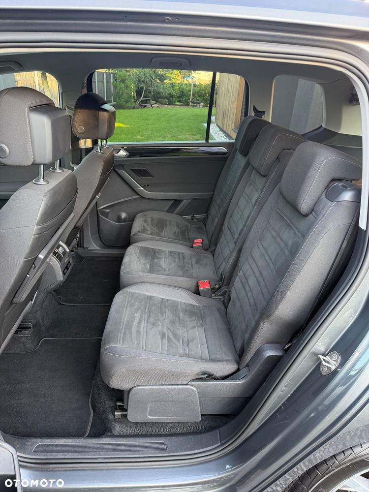 Volkswagen Touran - 9