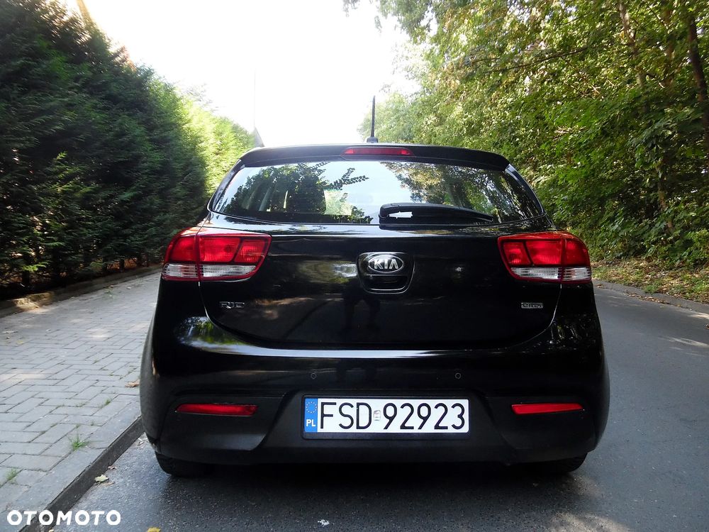 Kia Rio - 19