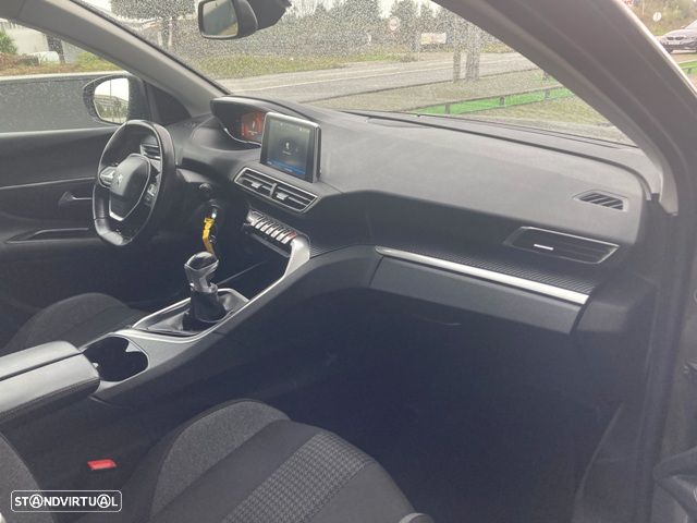 Peugeot 3008 1.5 BlueHDi Active Pack - 31