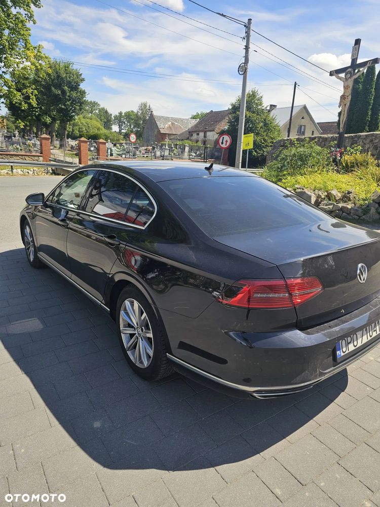 Volkswagen Passat 2.0 TSI (BlueMotion Technology) 4Motion DSG Highline - 2
