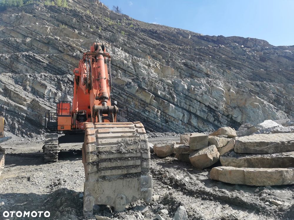 Hitachi ZX1200 - 2