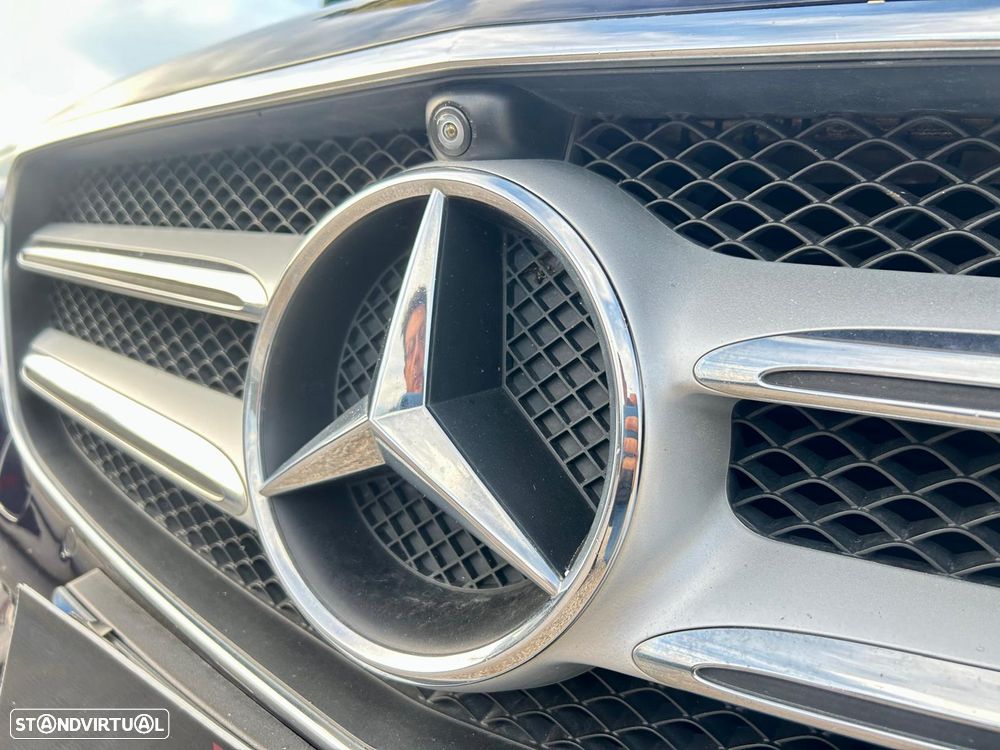 Mercedes-Benz E 220 d 4Matic All-Terrain 9G-TRONIC Exclusive - 42