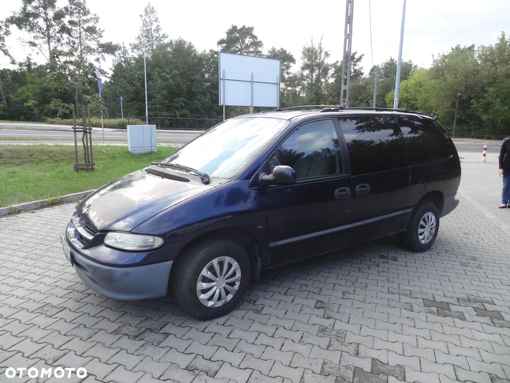 Chrysler Grand Voyager - 1