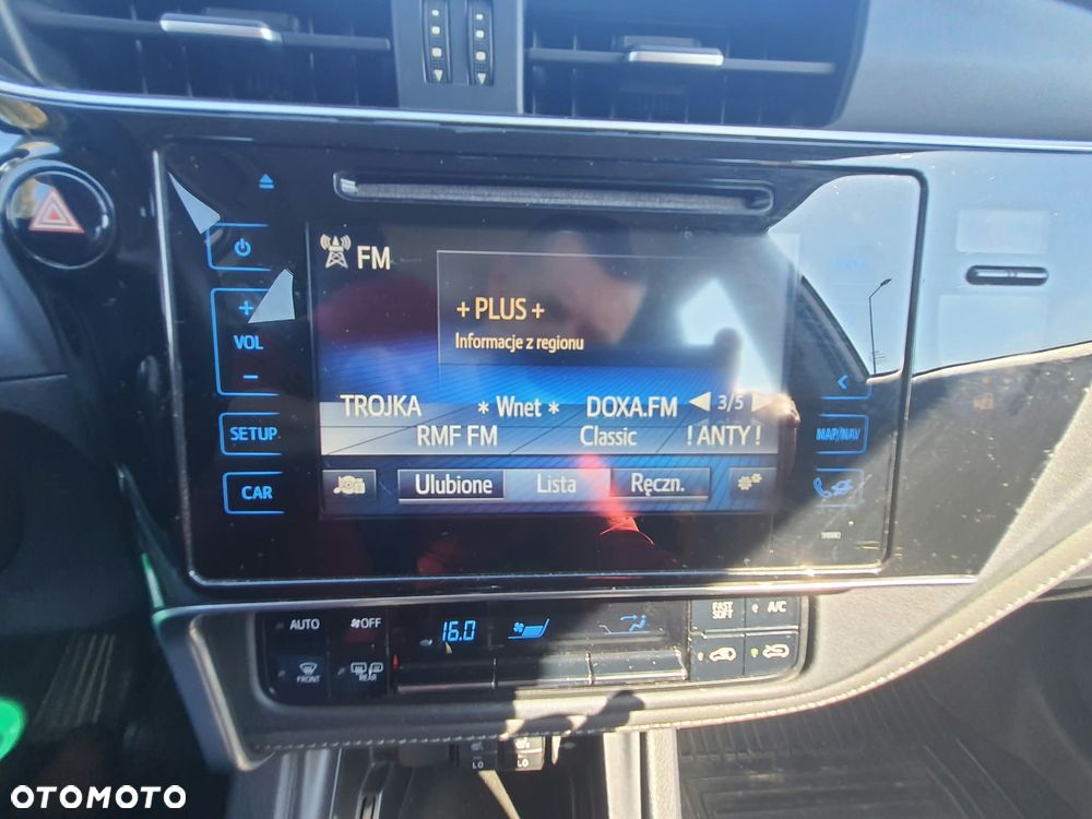 Toyota Auris - 14