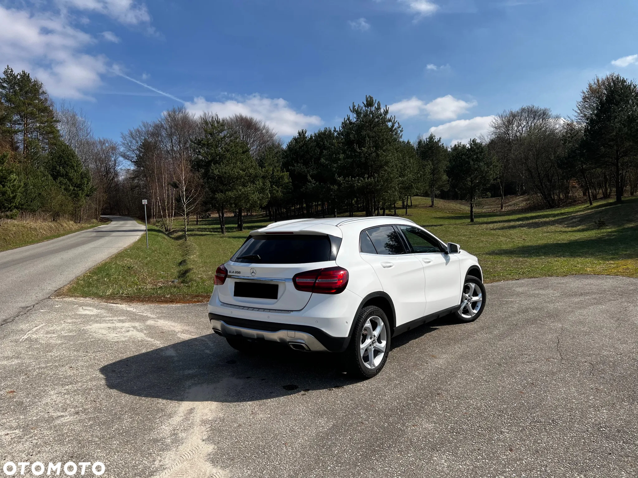 Mercedes-Benz GLA 200 7G-DCT Style