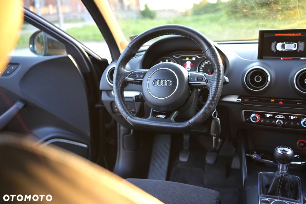 Audi A3 Sportback 1.8 TFSI Ambiente - 15