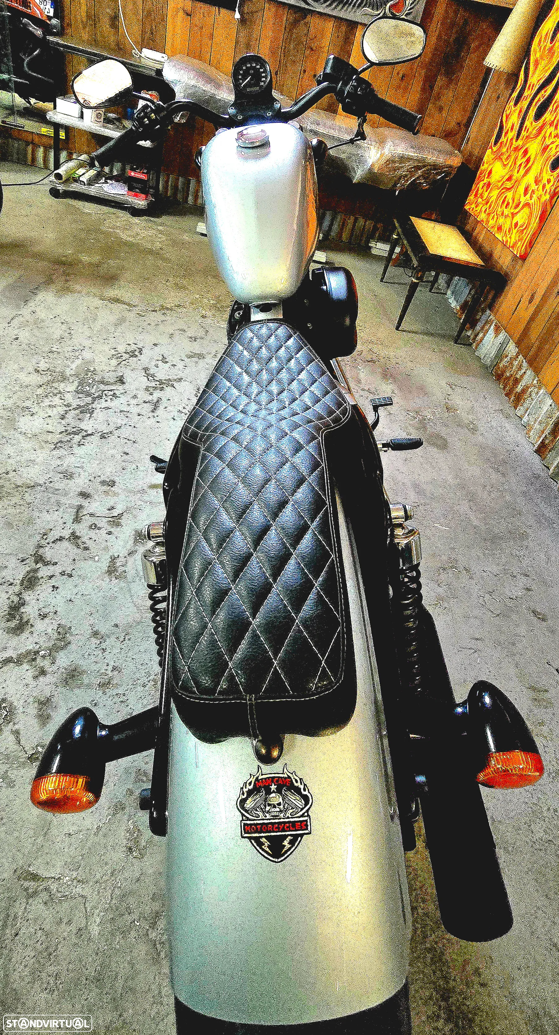 Harley-Davidson 883 IRON - 5