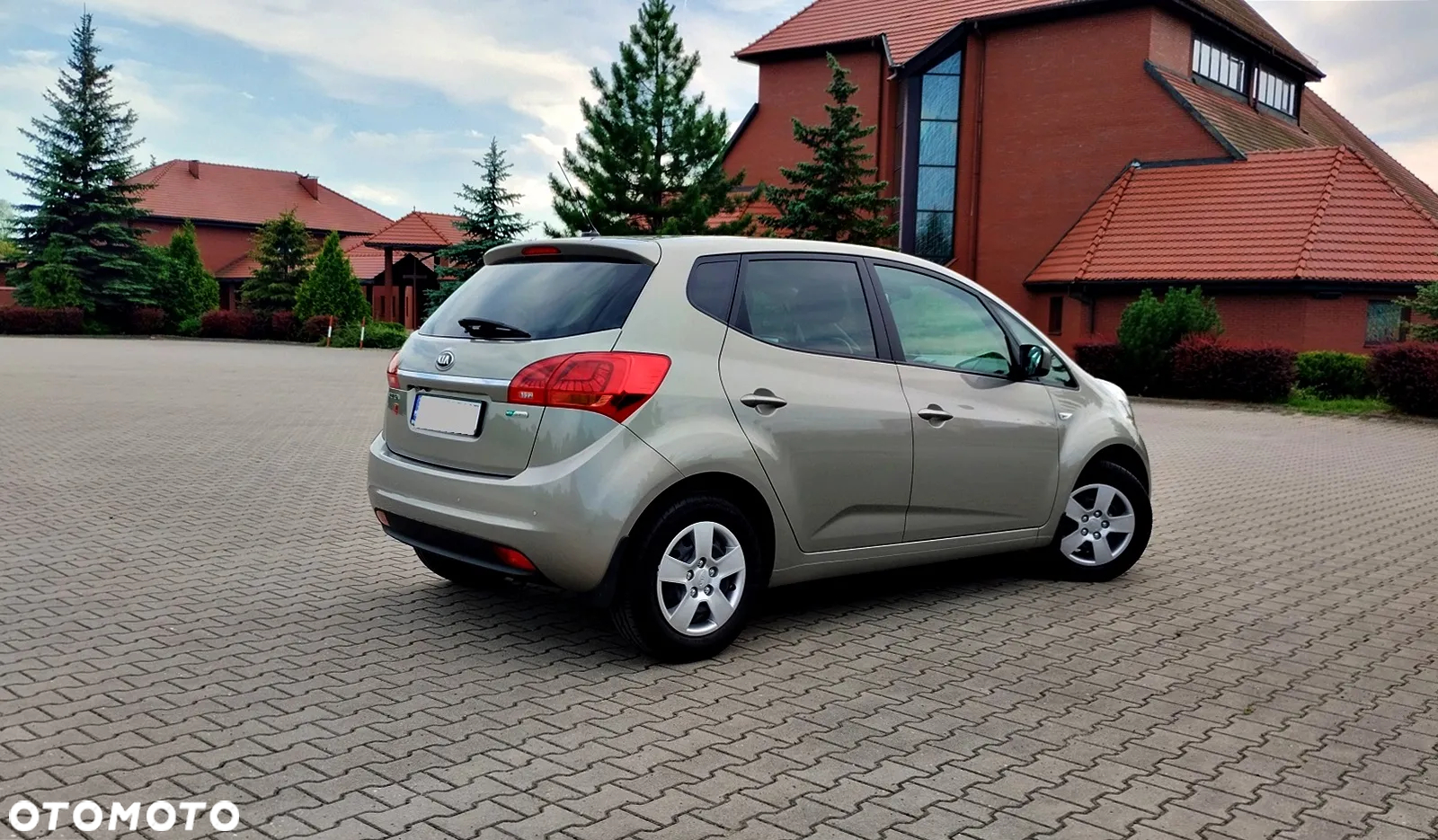 Kia Venga - 4