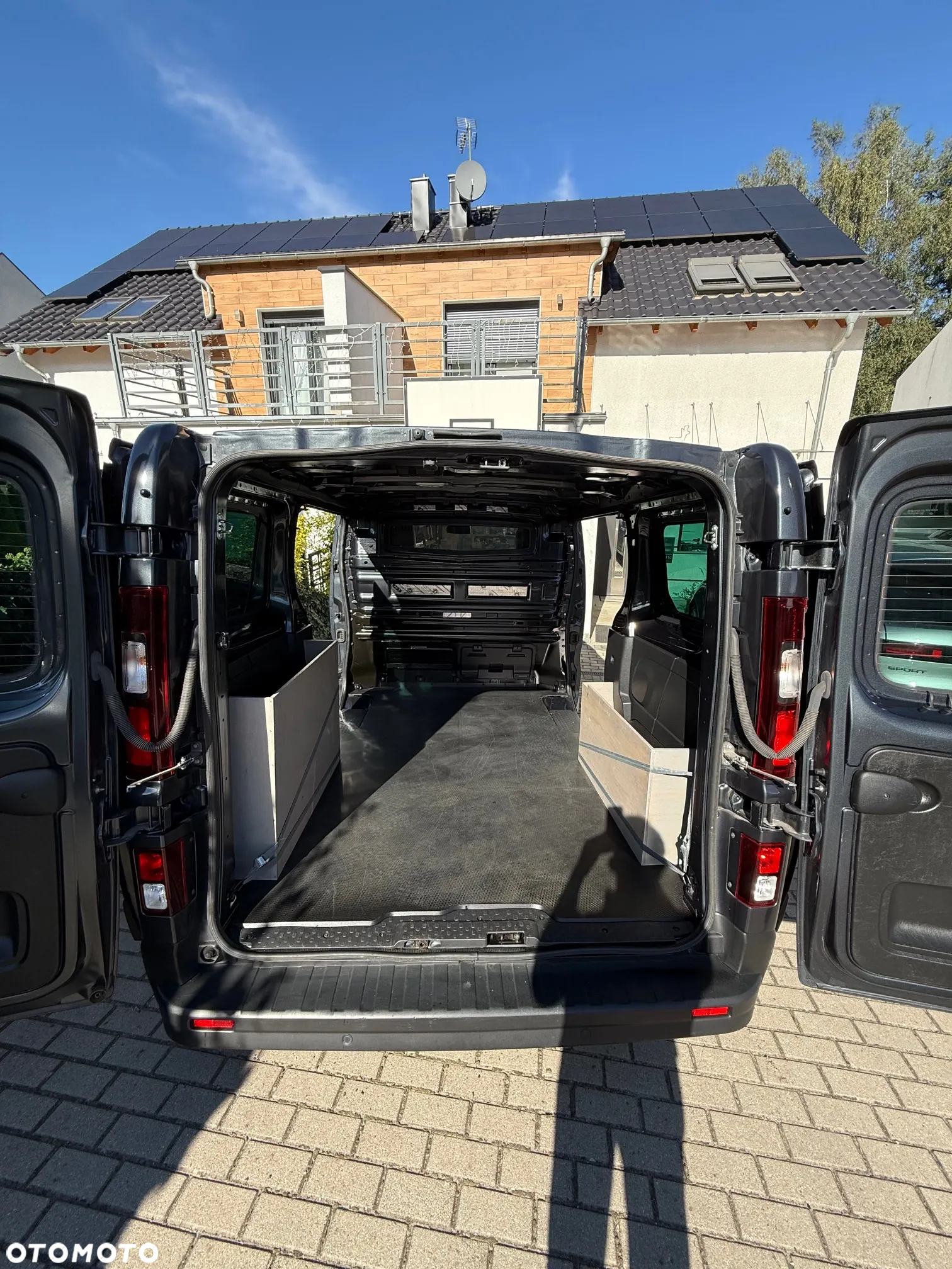 Renault Trafic - 25