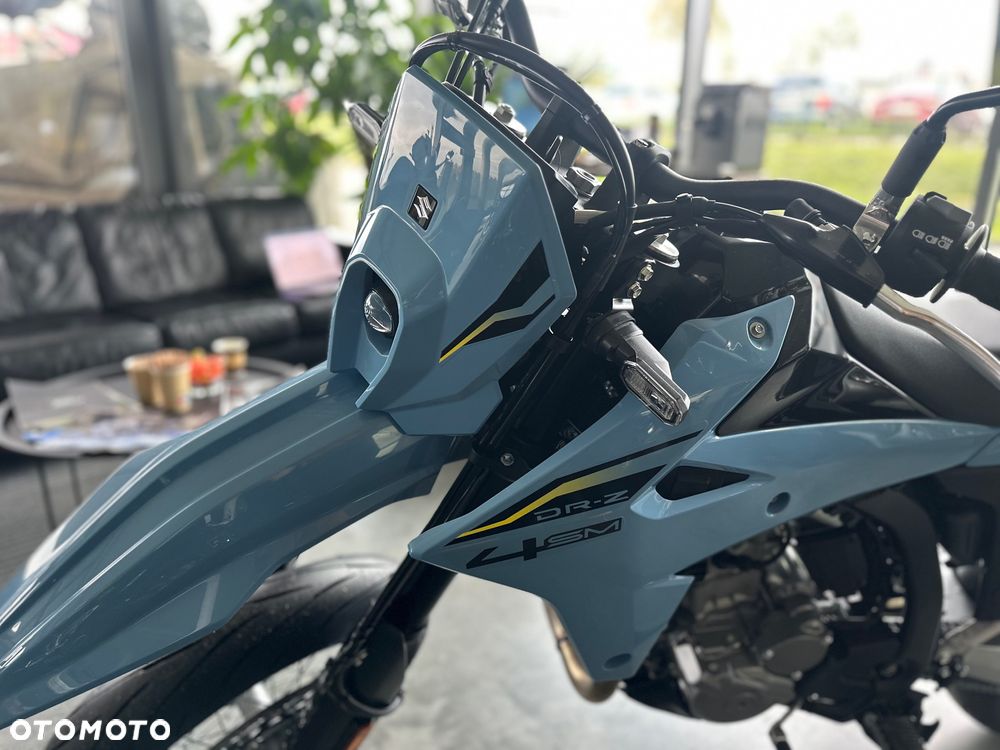 Suzuki DR-Z - 7