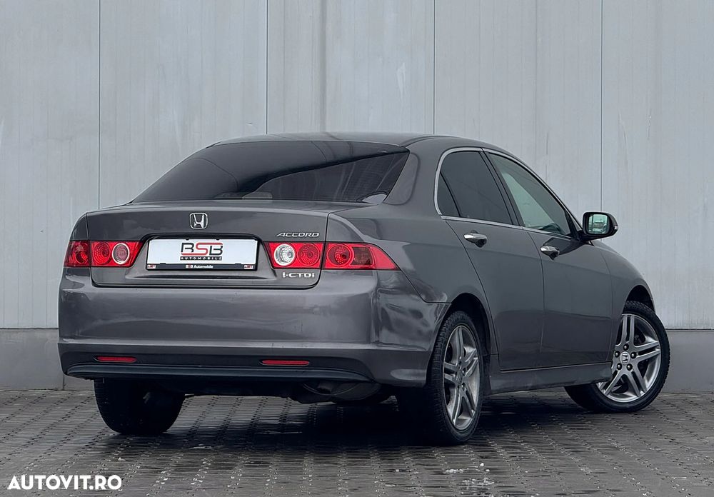 Honda Accord 2.2i-CTDi 4 Door Executive - 8