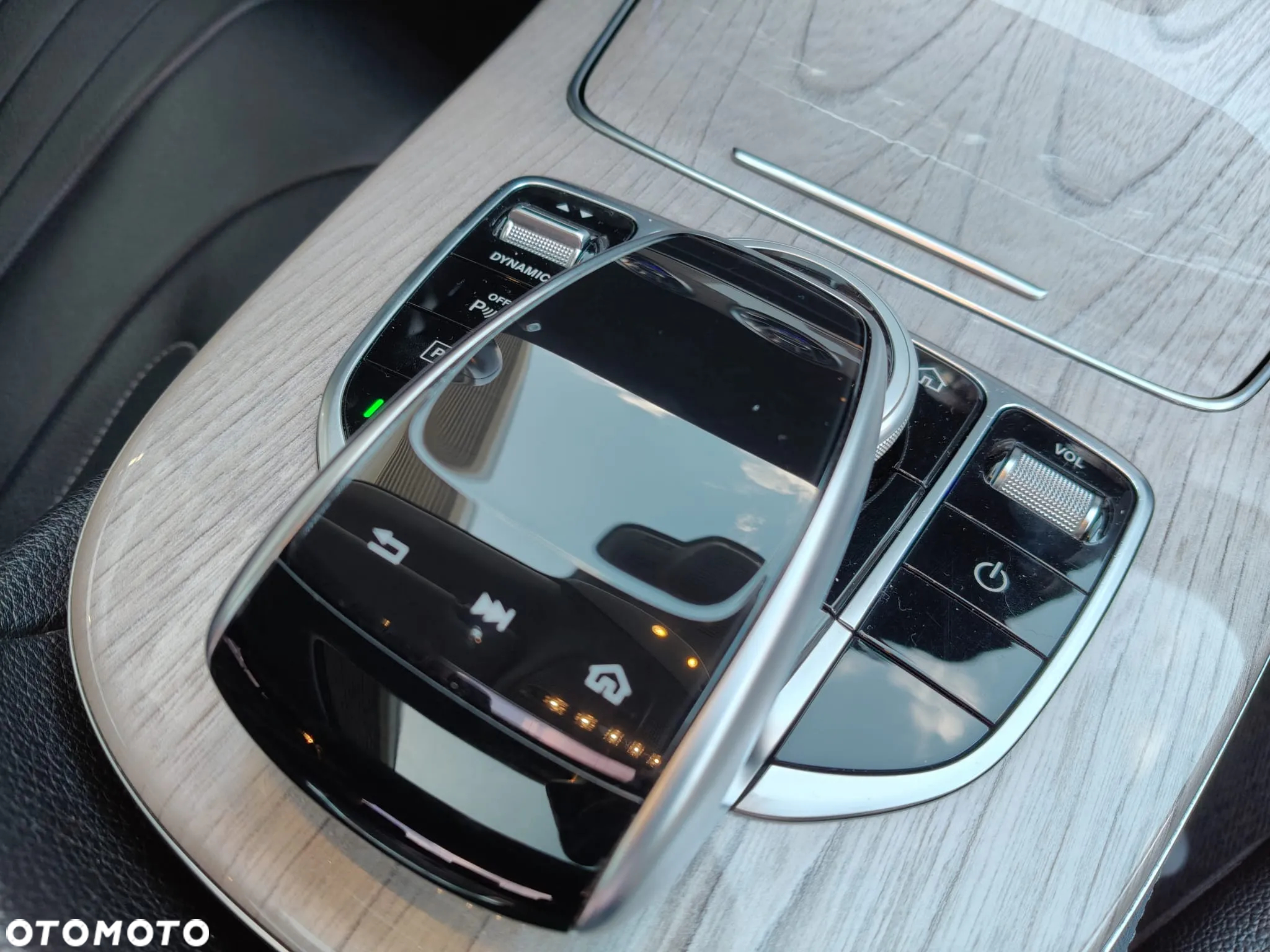 Mercedes-Benz CLS 350 d 4Matic 9G-TRONIC AMG Line - 22