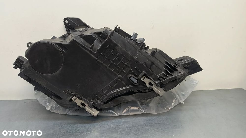 Lampa Lewa przednia Volvo XC60 II Lift - 8