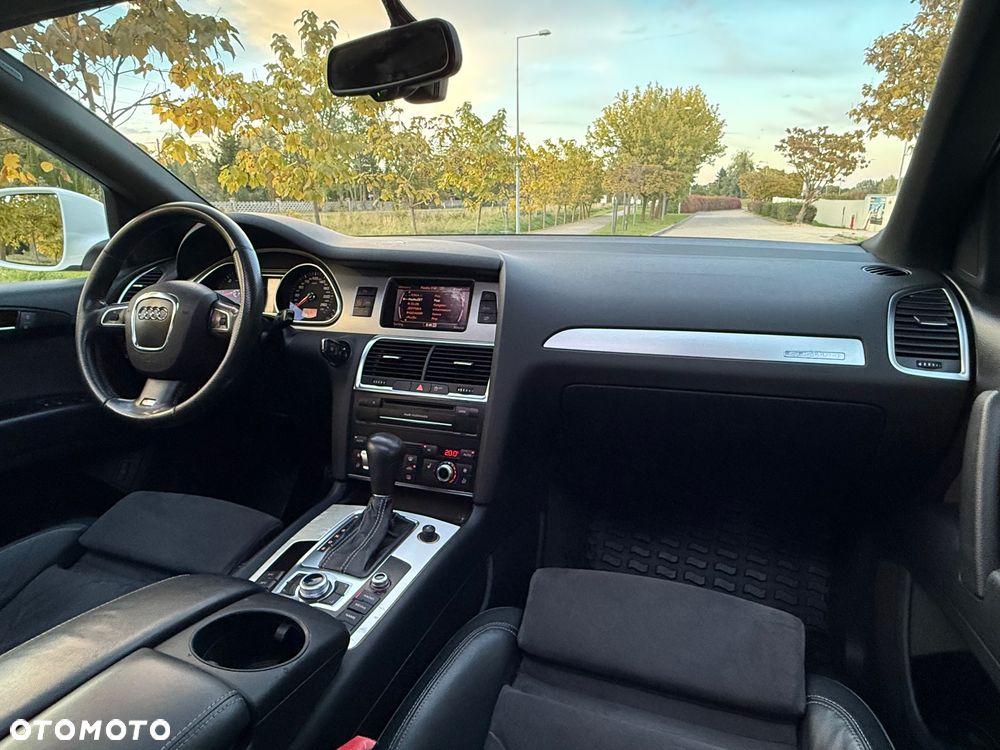 Audi Q7 - 7
