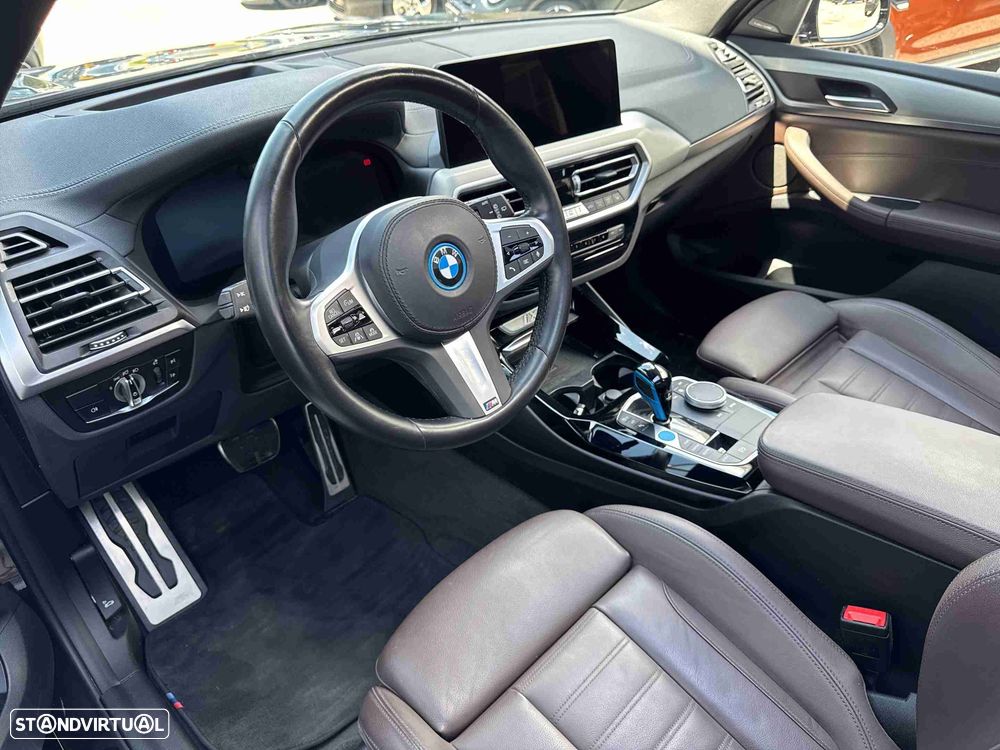 BMW X3 — fotografia 16