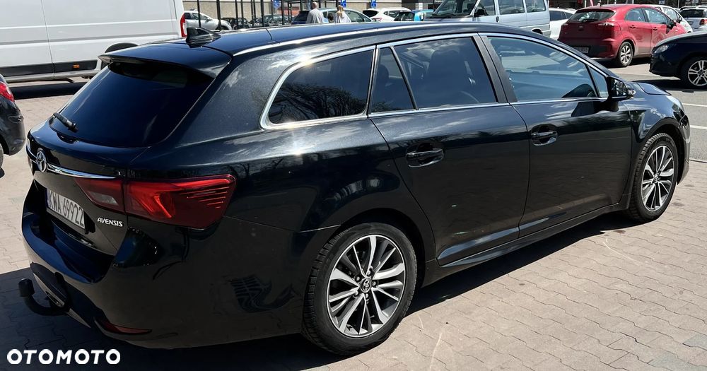 Toyota Avensis 1.8 Premium MS - 4