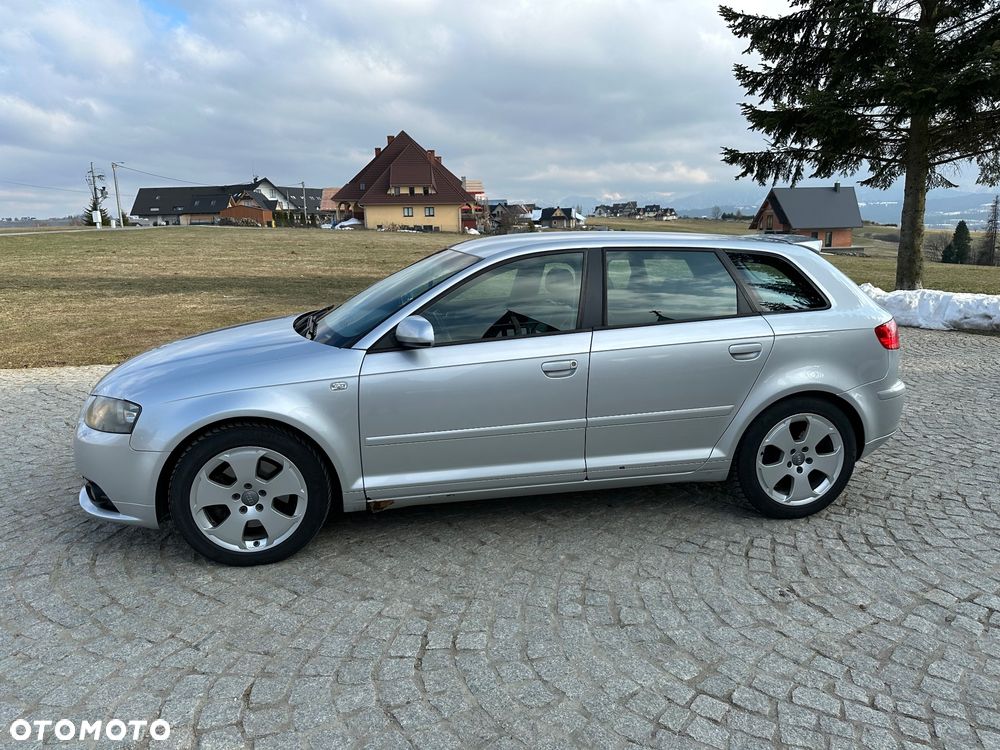 Audi A3 Sportback 2.0 TDI DPF Quattro Ambiente - 3