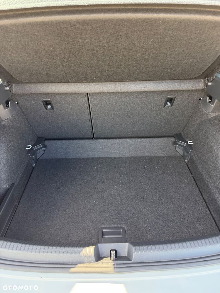 Volkswagen Taigo 1.0 TSI R-Line DSG - 17