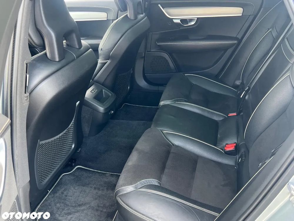 Volvo V90 - 21