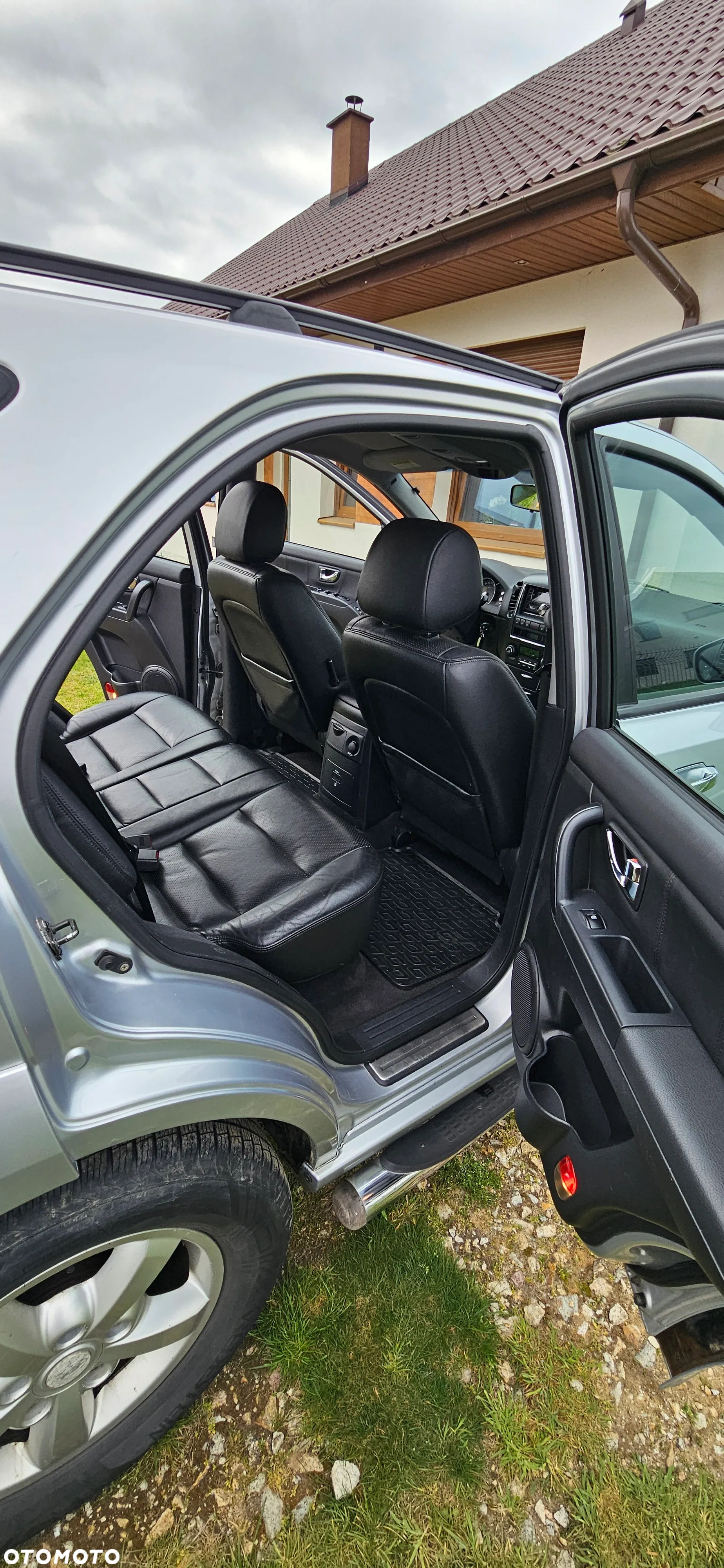 Kia Sorento 3.3 V6 LX - 10