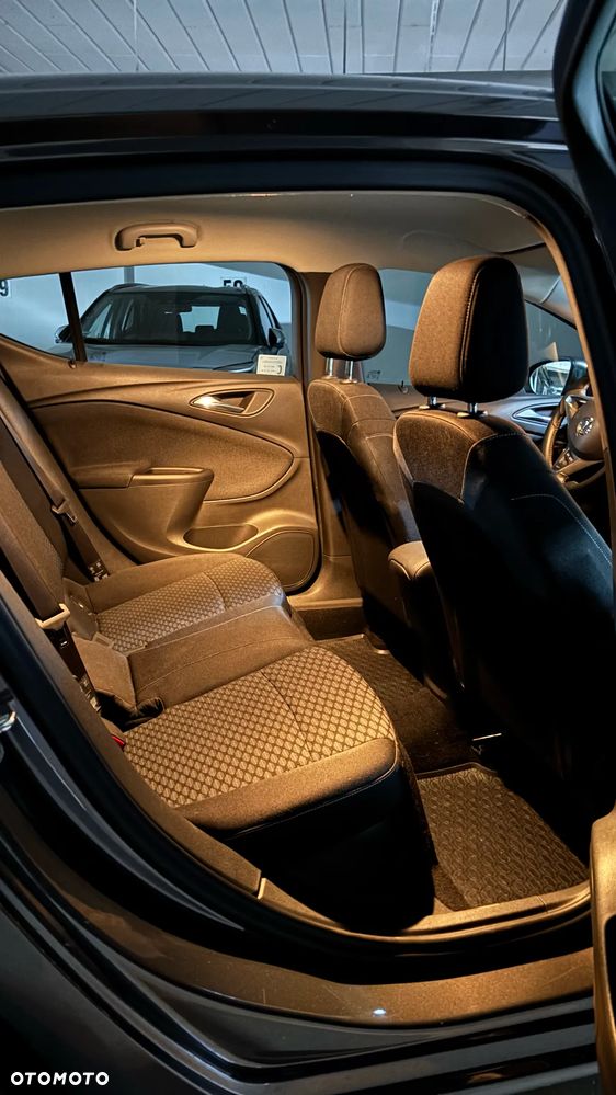 Opel Astra 1.4 T Enjoy S&S - 8