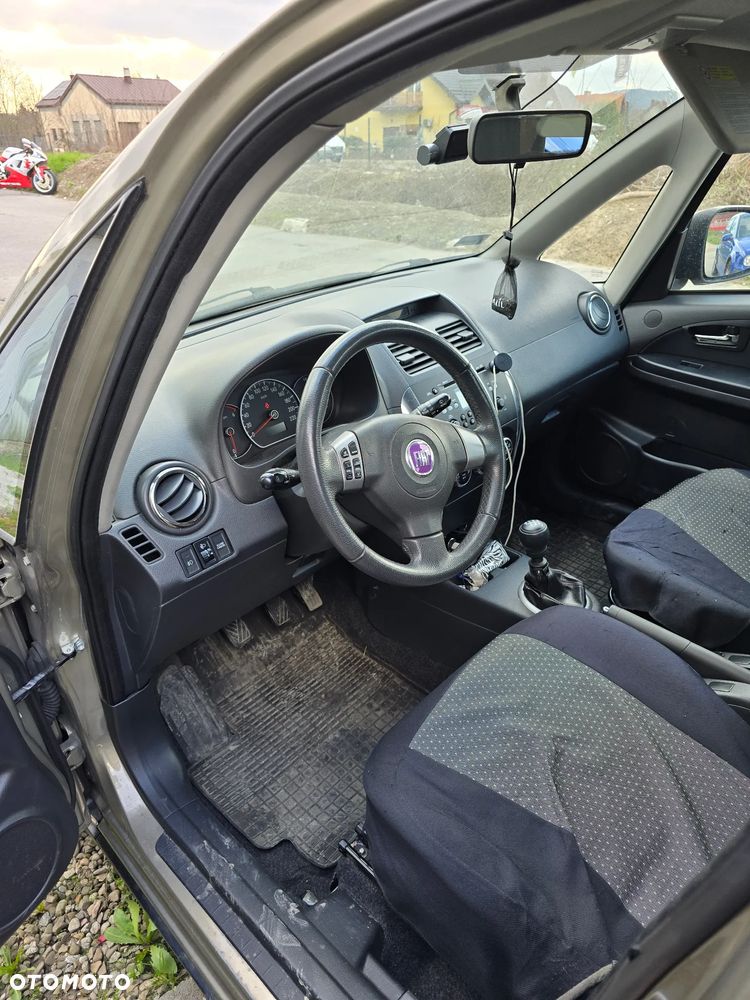 Fiat Sedici 1.9 Multijet DPF 4x4 Emotion - 5