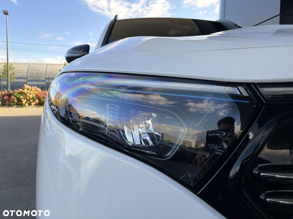 Mercedes-Benz EQB 300 66.5kWh 4-Matic AMG - 17