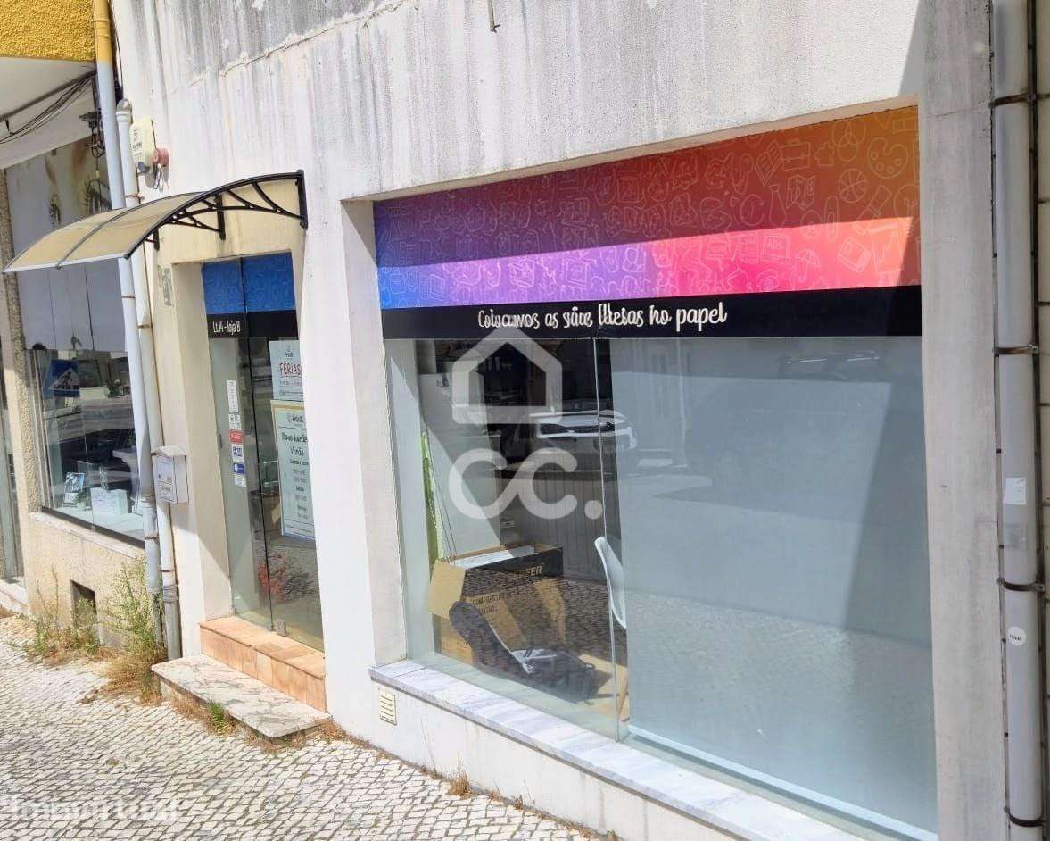 Loja com R/C e cave em Torres Novas | 120 m² - Grande imagem: 3/11