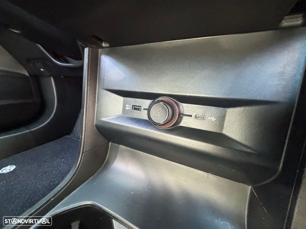 MG MG4 64 kWh Luxury - 22