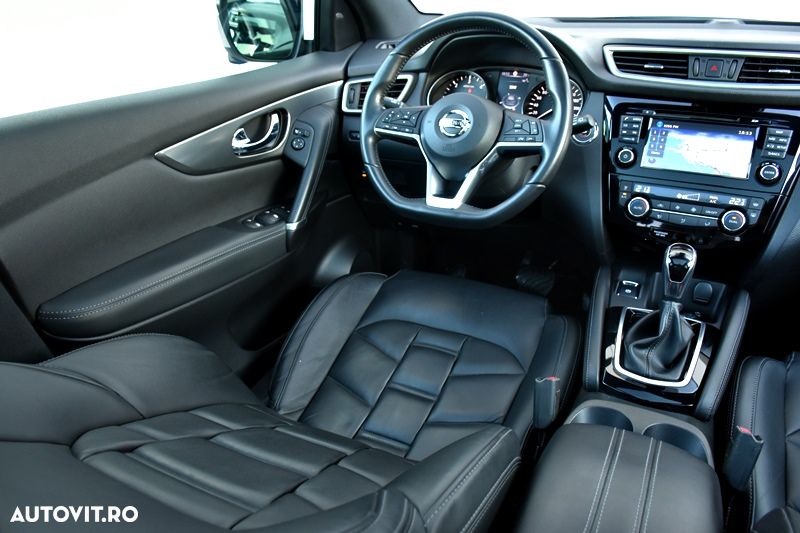 Nissan Qashqai 1.6 DCI Xtronic TEKNA+ - 19