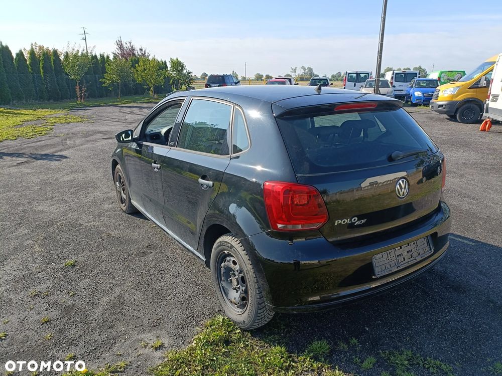 Volkswagen Polo - 2