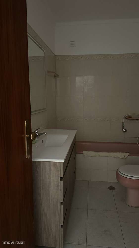 Apartamento perto da Ponte 25 de abril - Grande imagem: 4/14