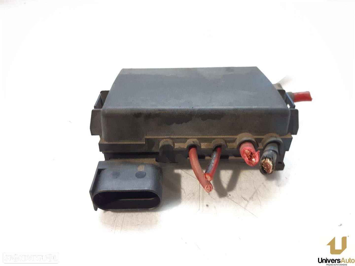 CAIXA RELÉS / FUSÍVEIS VOLKSWAGEN GOLF IV 2001 -1J0937550 - 4