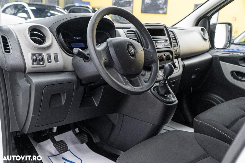 Renault Trafic Combi L2H1 1.6 dCi 95 8+1 Authentique - 6