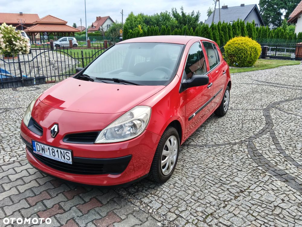 Renault Clio 1.2 16V Expression - 1