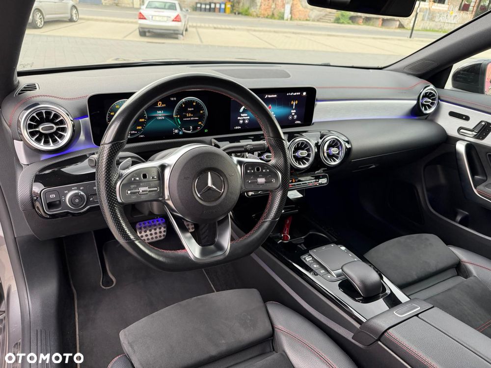 Mercedes-Benz CLA 200 AMG Line 7G-DCT - 9