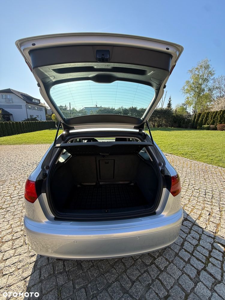Audi A3 Sportback 2.0 TDI Ambition S tronic - 23