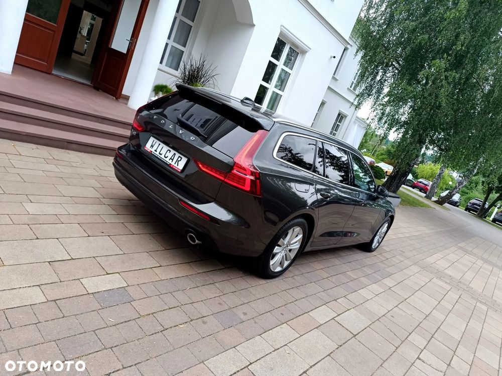 Volvo V60 D3 Momentum Core - 17