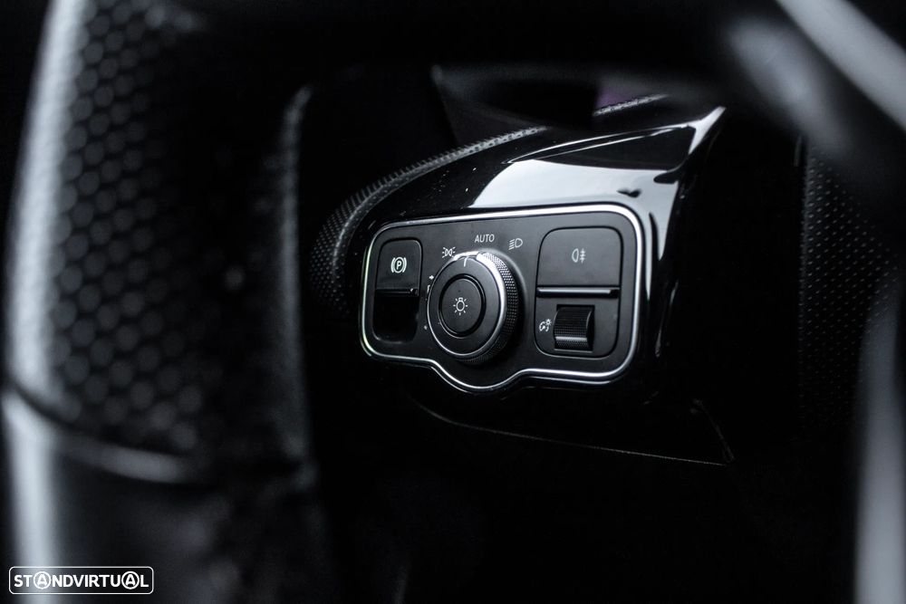 Mercedes-Benz A 180 d AMG Line Aut. - 23