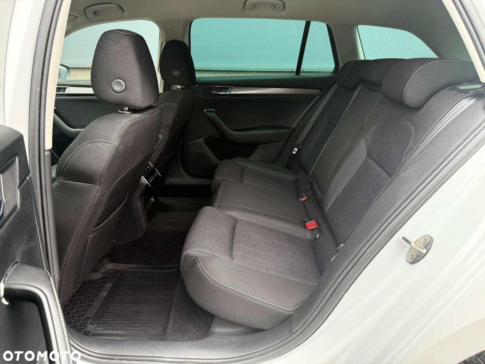 Skoda Superb 2.0 TSI 4x4 Style DSG - 8