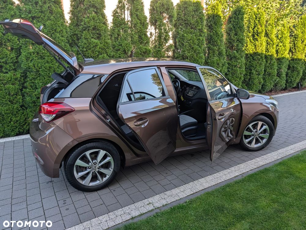 Hyundai i20 - 18
